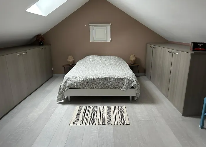 Charmante Petite Maison En Pierre